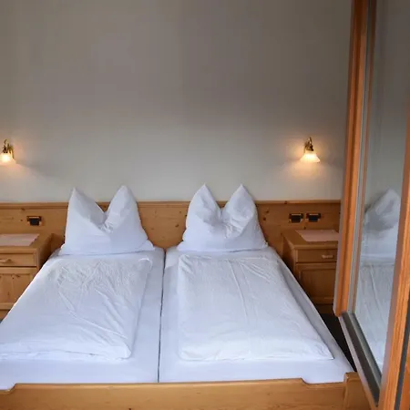Garni Haus Tyrol Bed & Breakfast